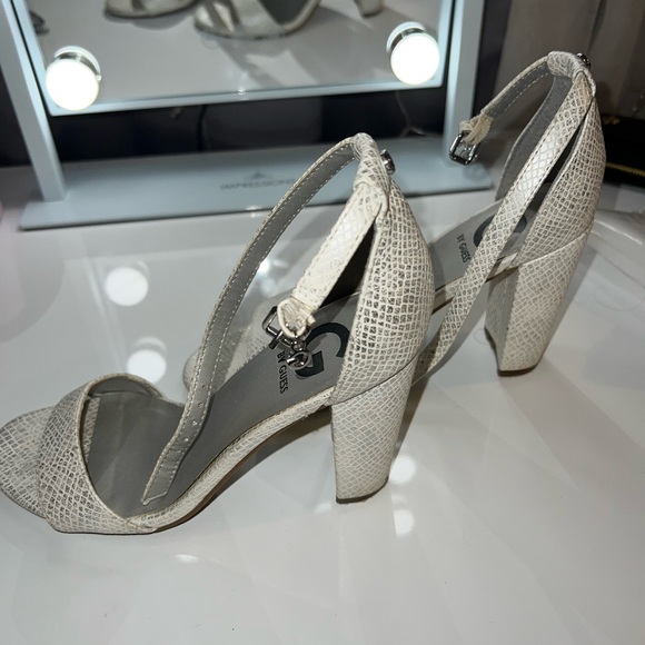 Guess heels size 7 - Picture 2 of 4